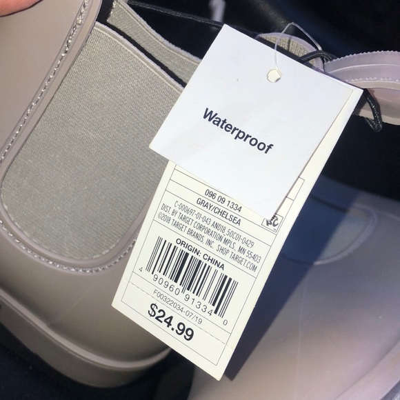 Booties size 7 - Picture 3 of 3